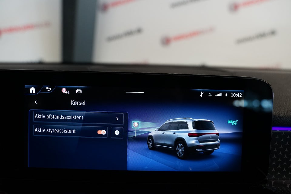 Mercedes EQB300 Progressive Advance Plus 4Matic 5d