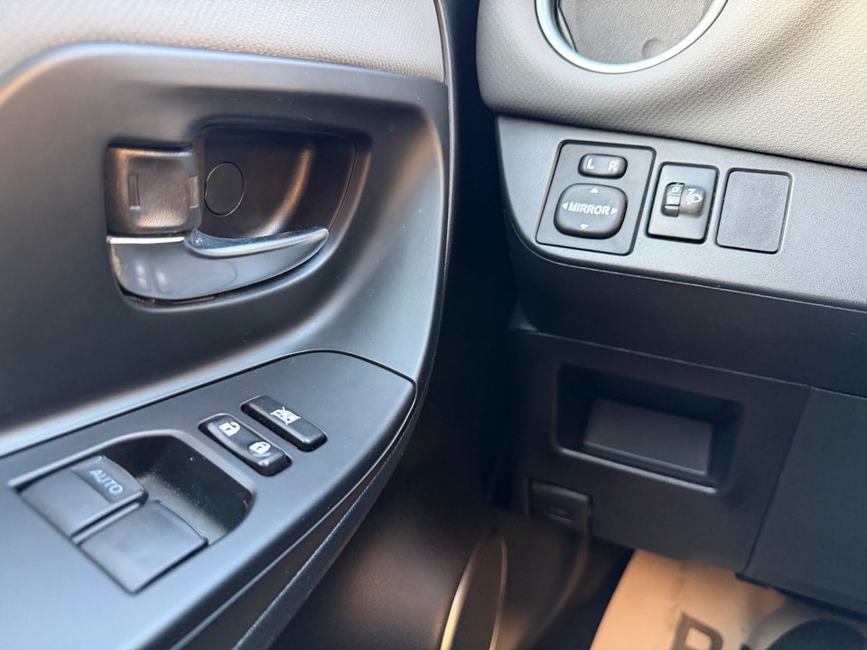 Toyota Yaris 1,5 Hybrid H2 Komfort e-CVT 5d