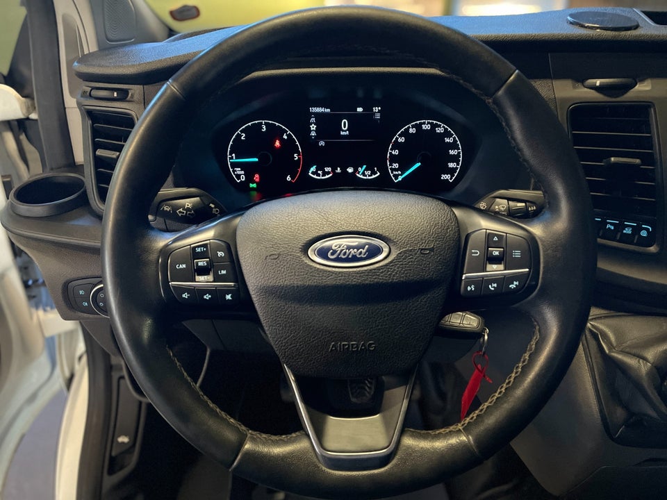 Ford Transit Custom 300 L2 2,0 TDCi 130 Trend