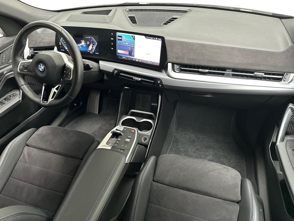 BMW iX2 xDrive30 M-Sport 5d