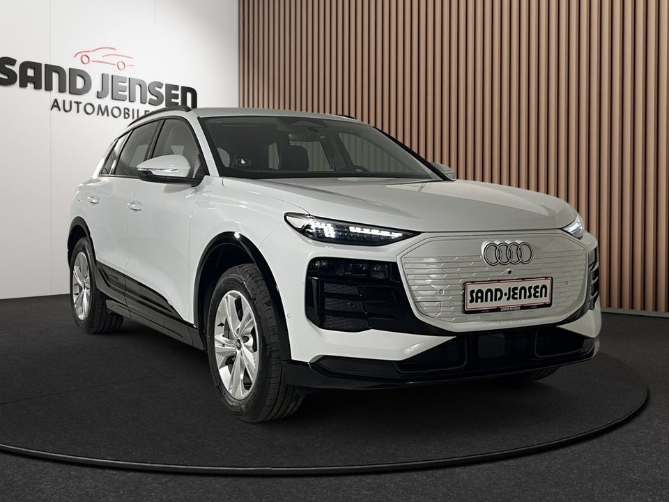 Audi Q6 e-tron Progress performance 5d