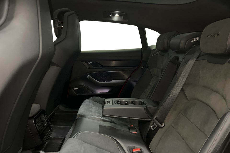 Porsche Taycan GTS Performance+ Sport Turismo 5d