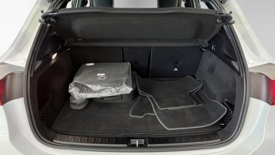 Mercedes EQA250+ Progressive 5d