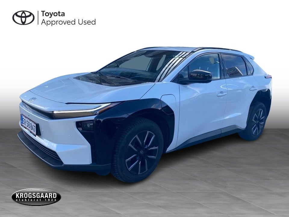 Toyota bZ4X 73 Executive 5d