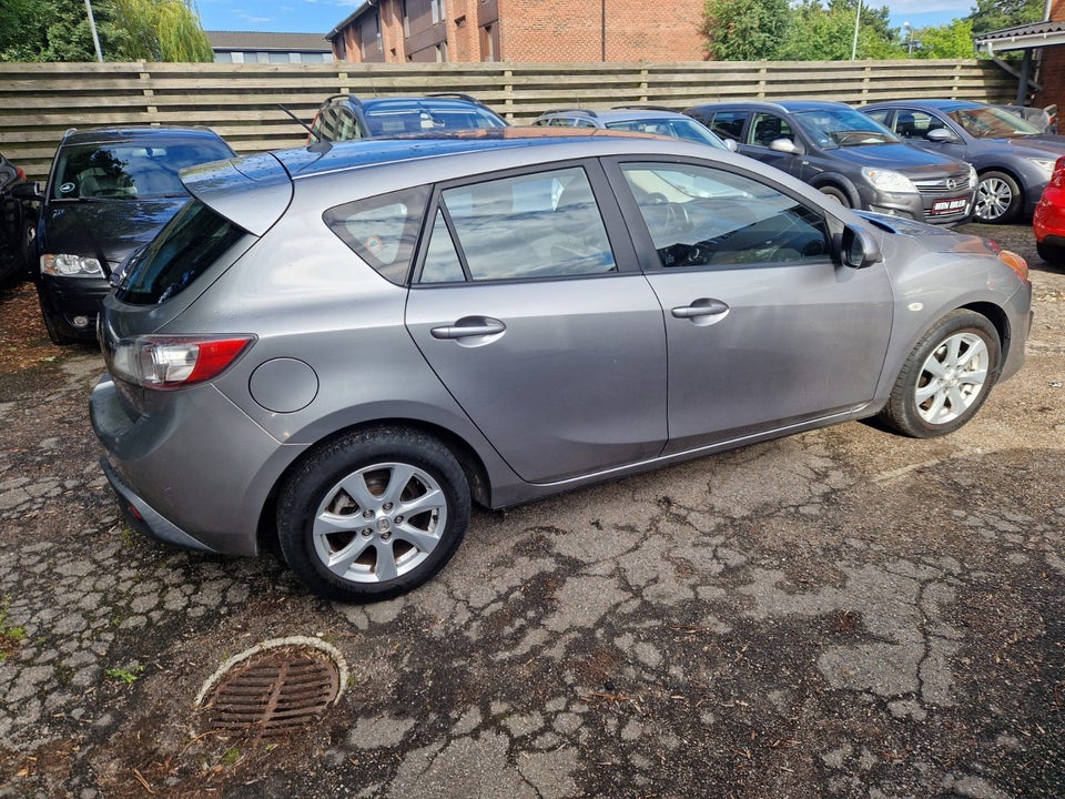 Mazda 3 1,6 Advance 5d