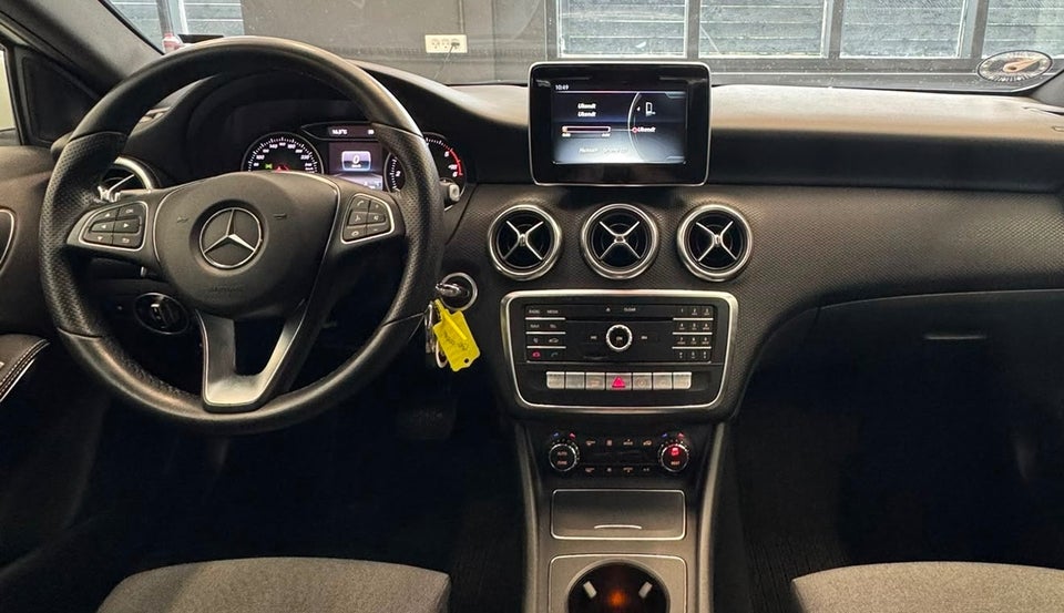 Mercedes A180 d 1,5 AMG Line aut. 5d
