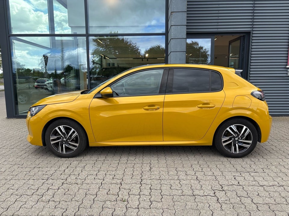 Peugeot 208 1,2 PureTech 100 Allure Sky 5d
