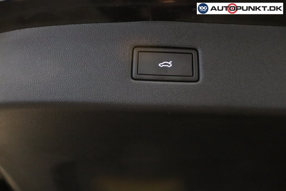 Ford Explorer 82 Premium Extended Range 5d