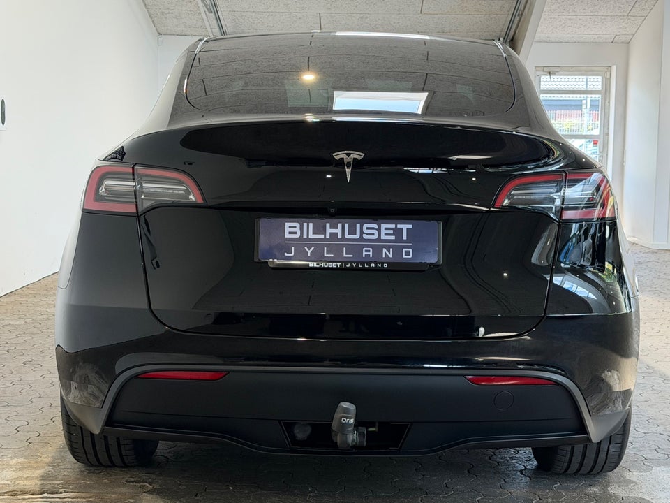 Tesla Model Y RWD 5d