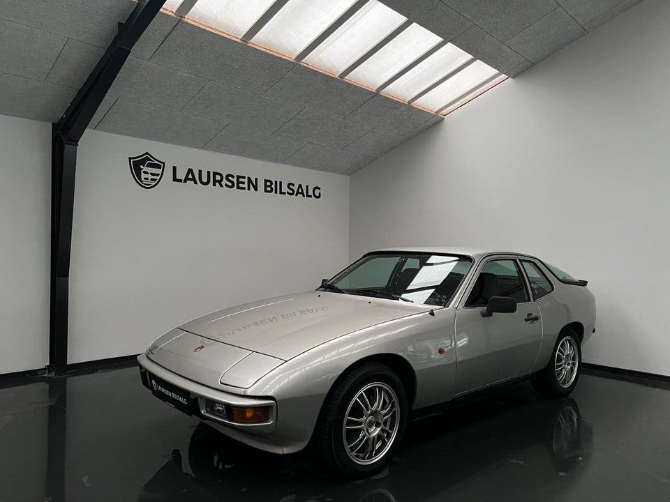 Porsche 924 2,0  3d