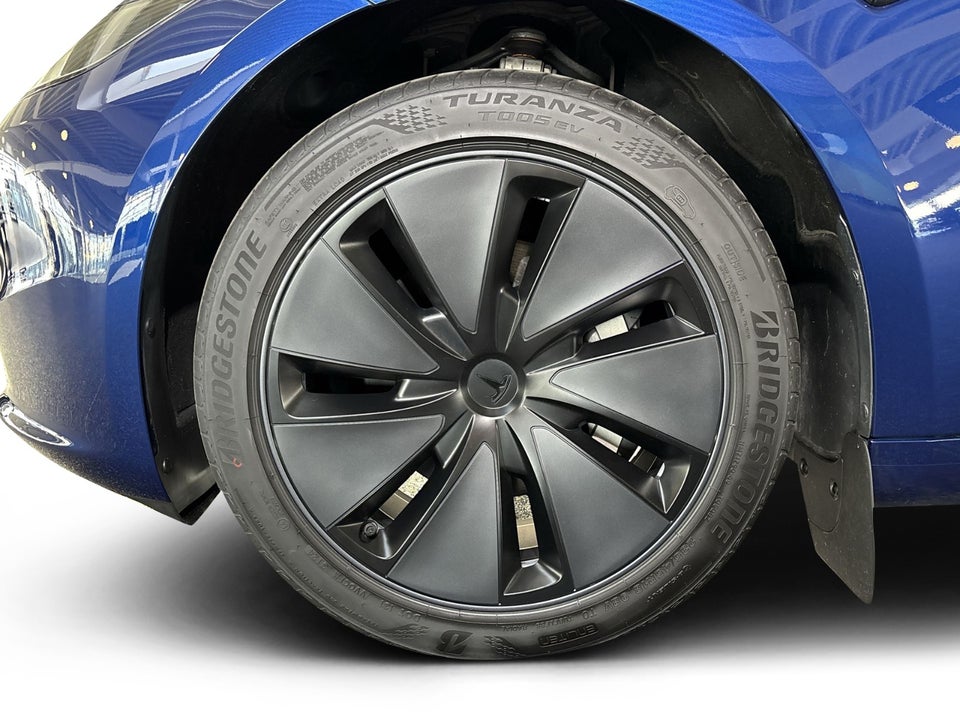 Tesla Model 3 Long Range RWD 4d