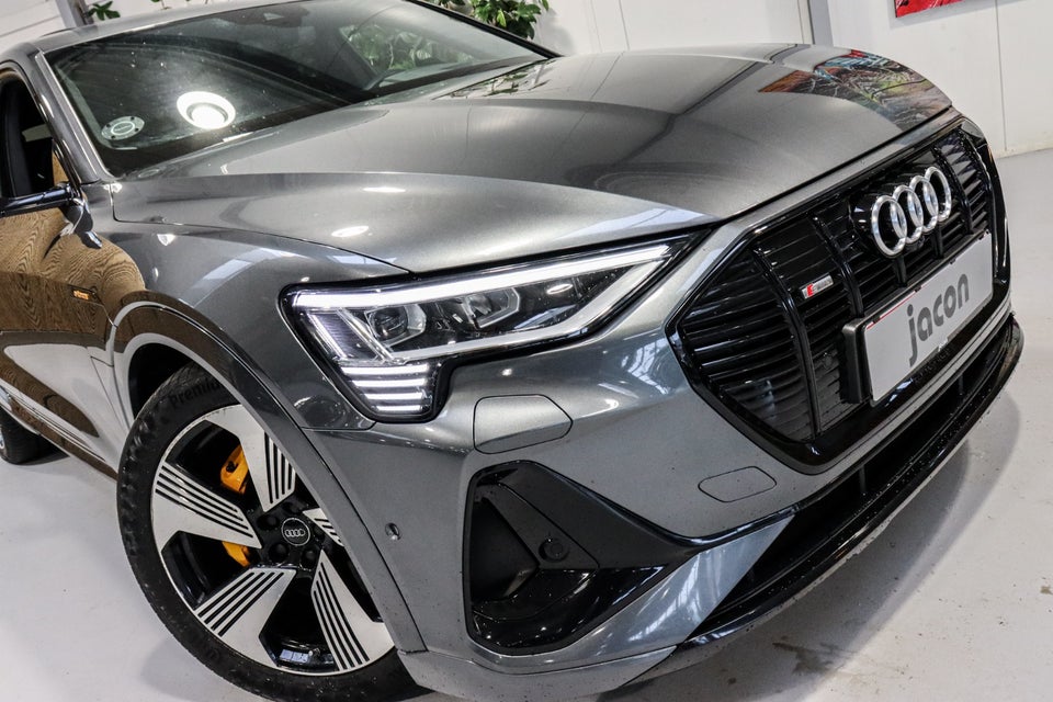 Audi e-tron 55 S-line Sportback quattro 5d