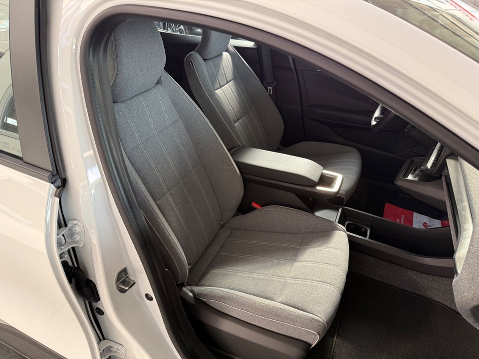 Renault Megane E-Tech 40 Equilibre 5d