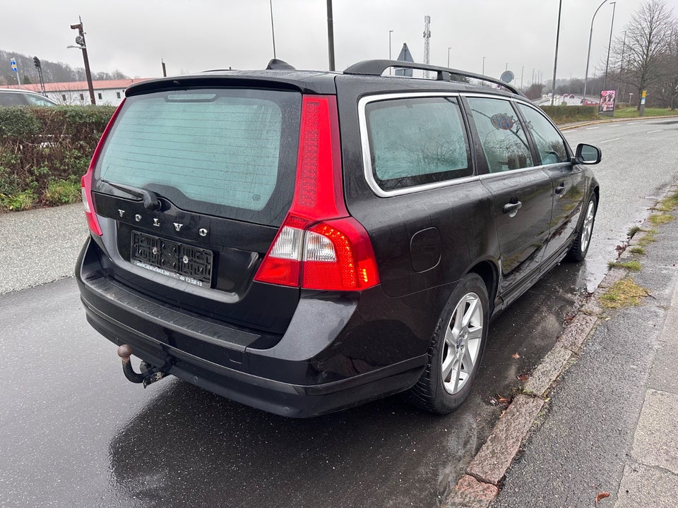 Volvo V70 1,6 DRIVe Summum aut. 5d