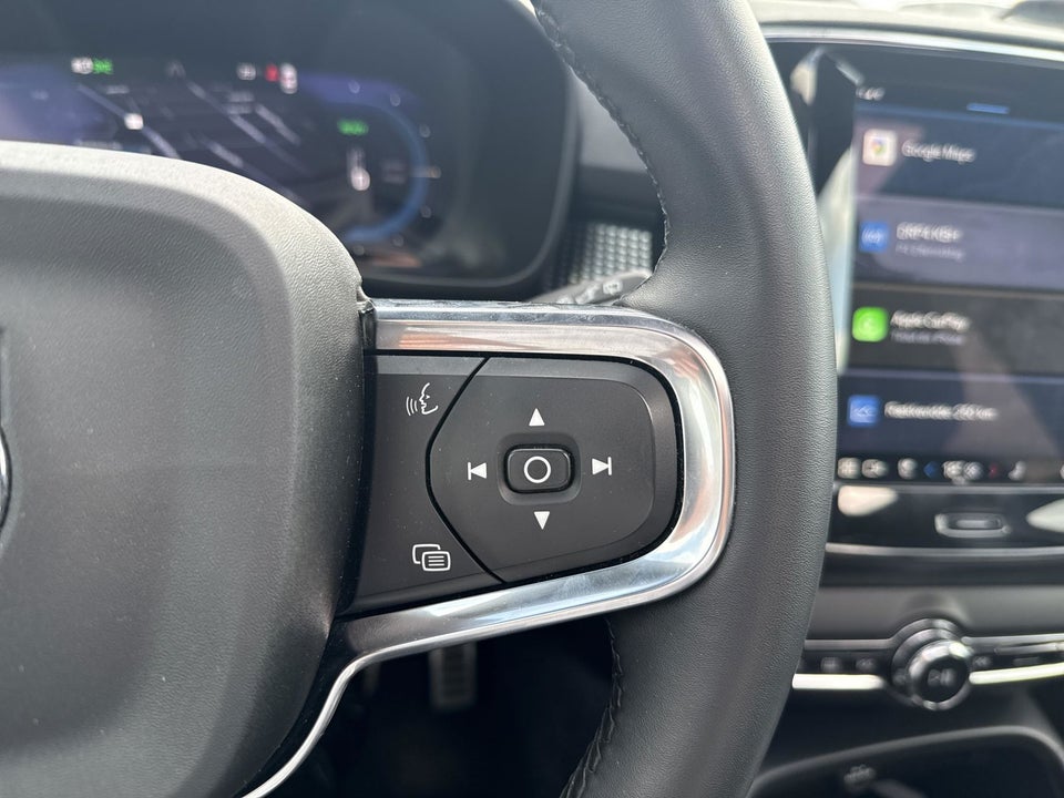 Volvo XC40 P6 ReCharge Pro 5d