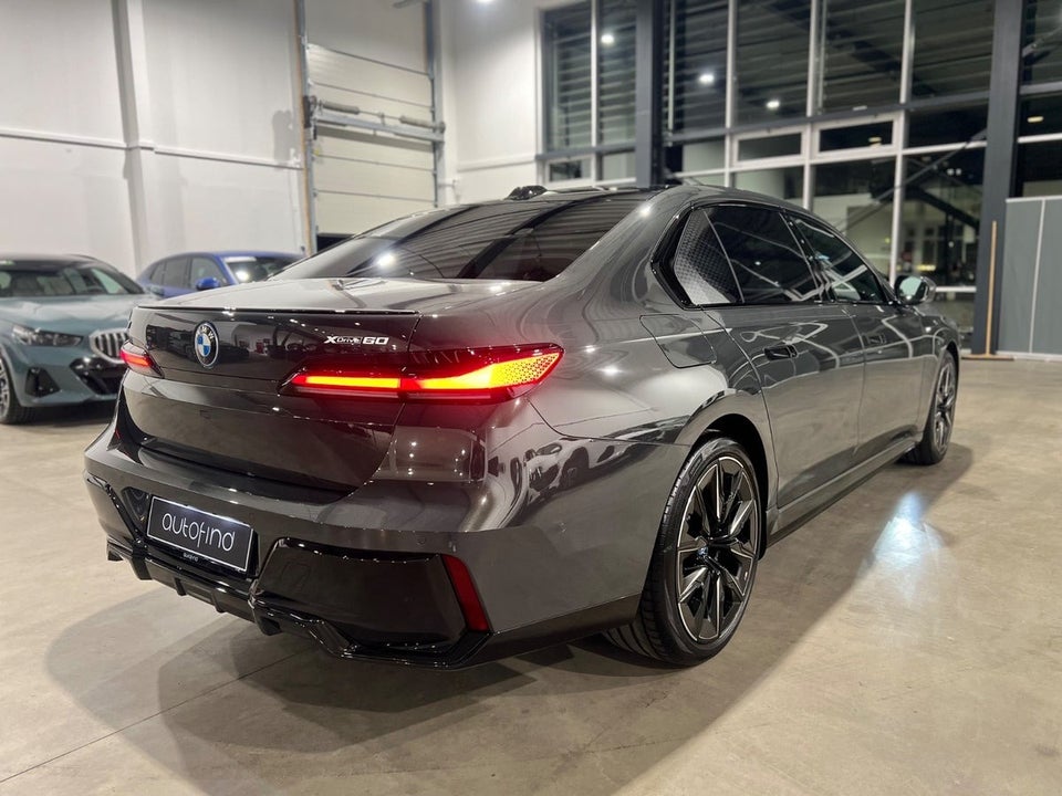 BMW i7 xDrive60 M-Sport 4d