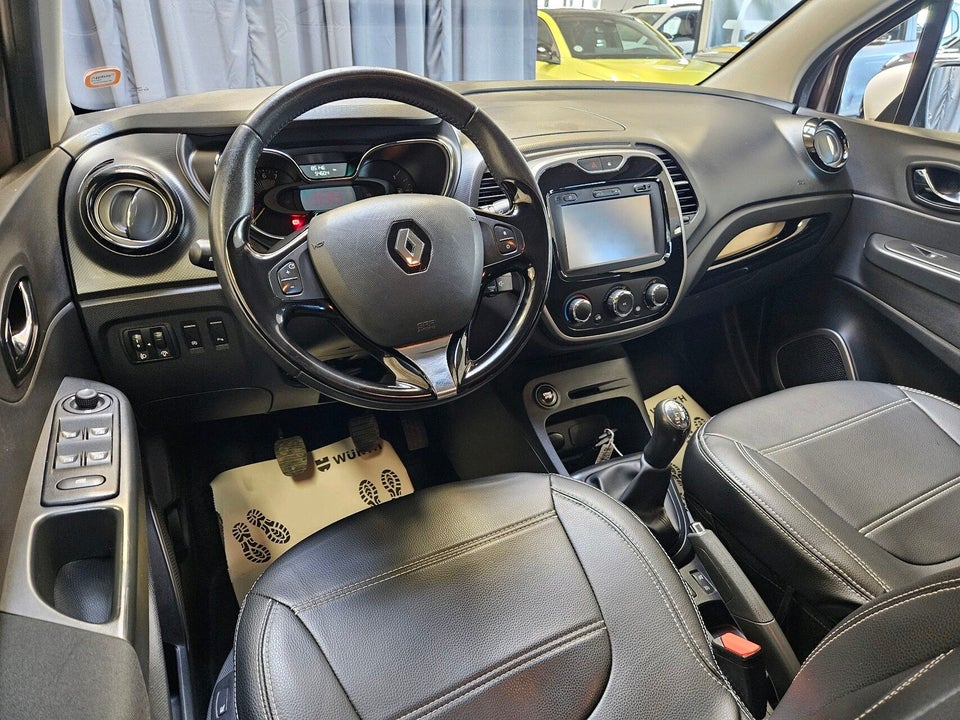 Renault Captur 0,9 TCe 90 Expression Navi Style 5d