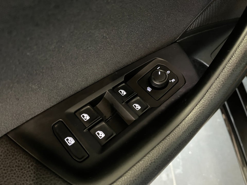 VW Passat 1,5 TSi 150 Comfortline Premium Variant DSG 5d