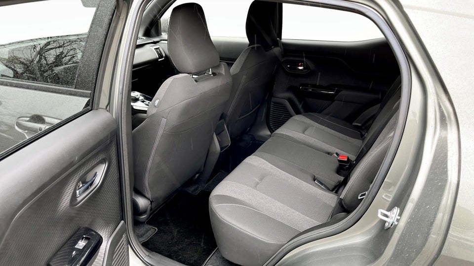 Toyota Urban Cruiser 61 Active 5d