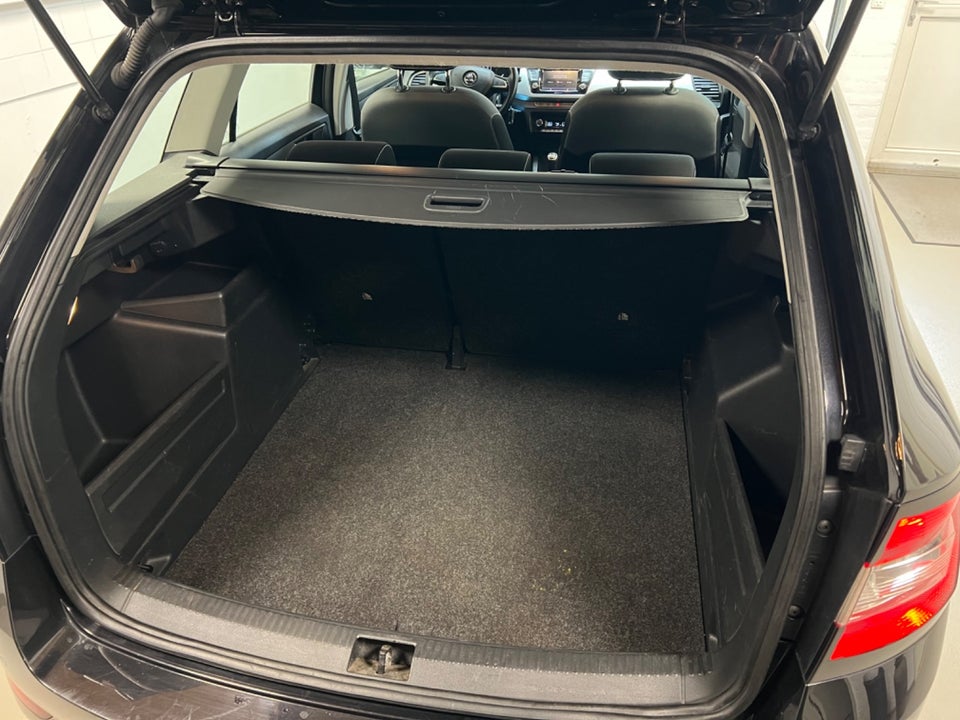 Skoda Fabia 1,0 MPi 75 Ambition Combi 5d