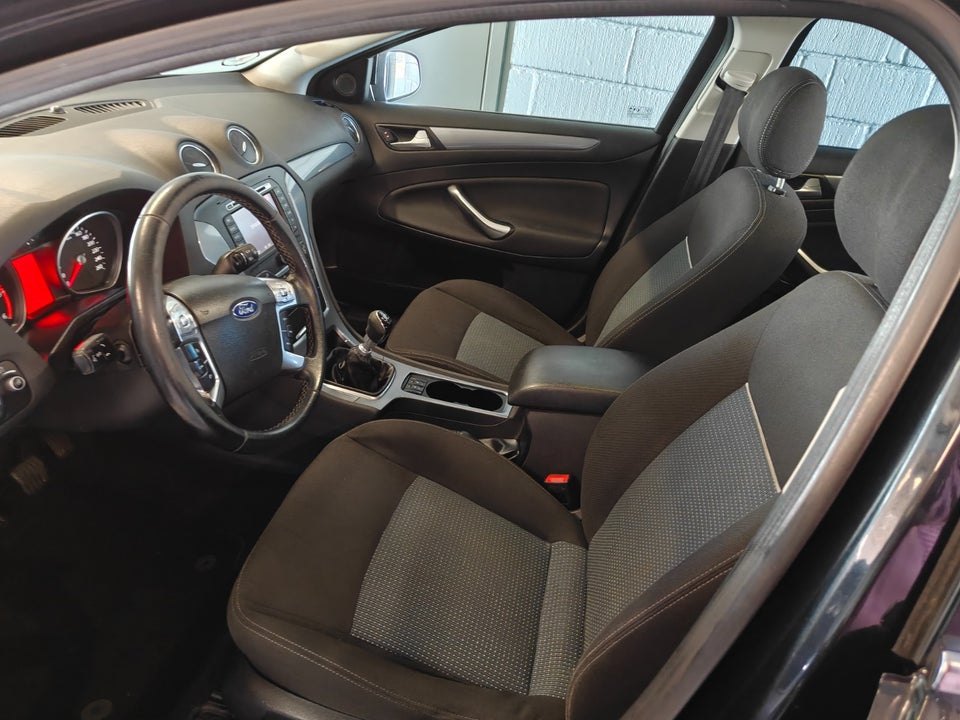 Ford Mondeo 2,0 TDCi 140 Collection stc. 5d