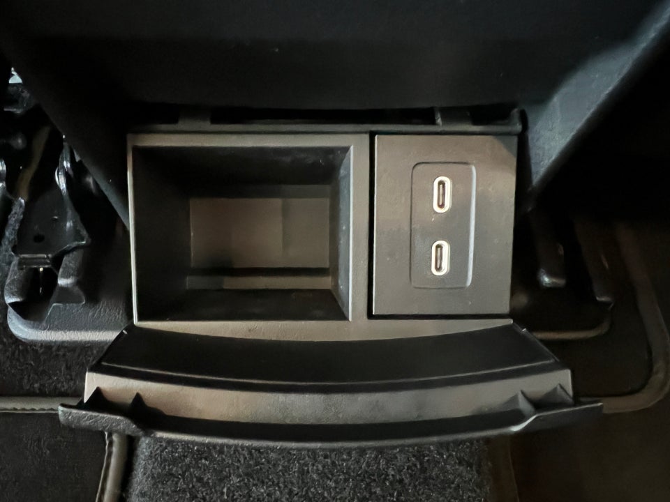 Mercedes EQB300 Progressive Advance Plus 4Matic 7prs 5d