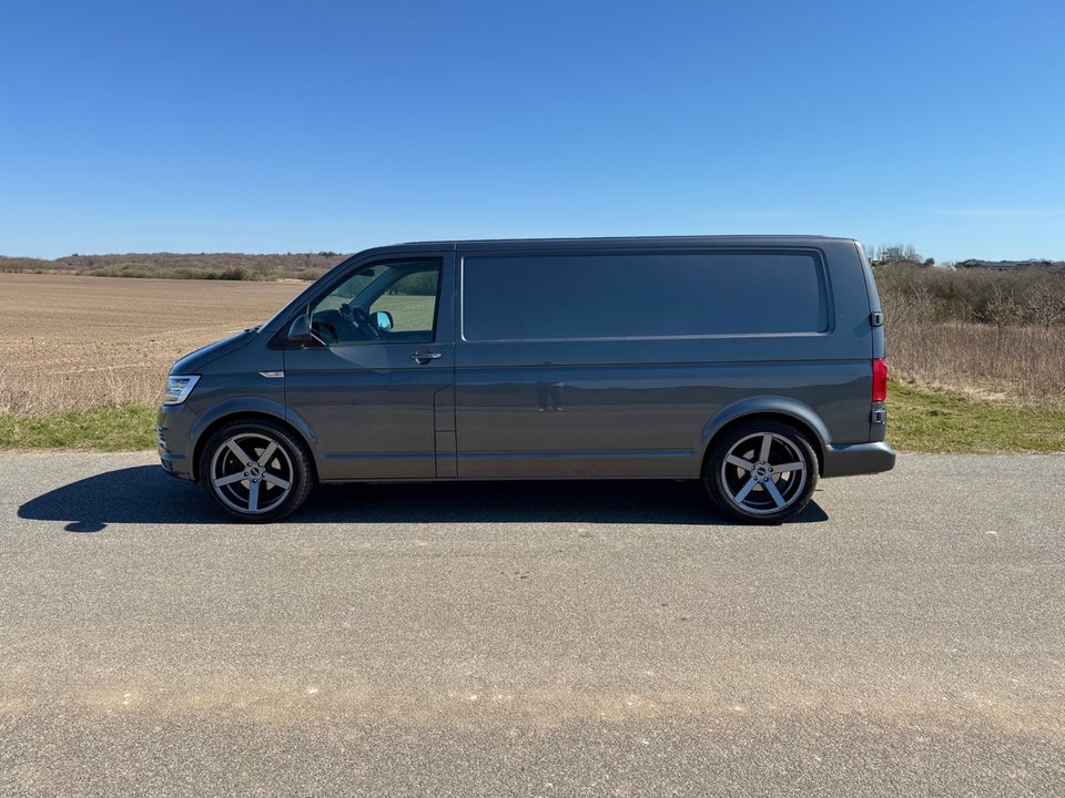 VW Transporter 2,0 TDi 150 Autotransporter DSG 2d