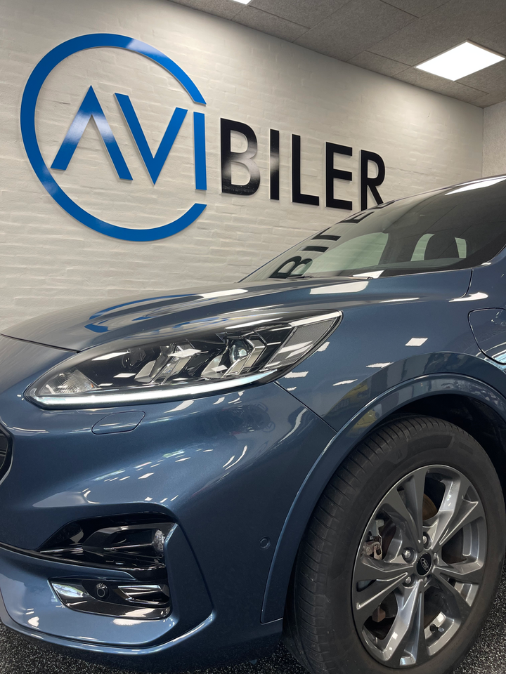 Ford Kuga 2,5 PHEV ST-Line CVT 5d