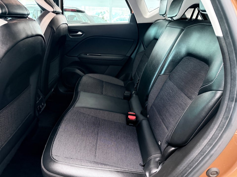 Renault Captur 1,6 E-Tech Intens 5d