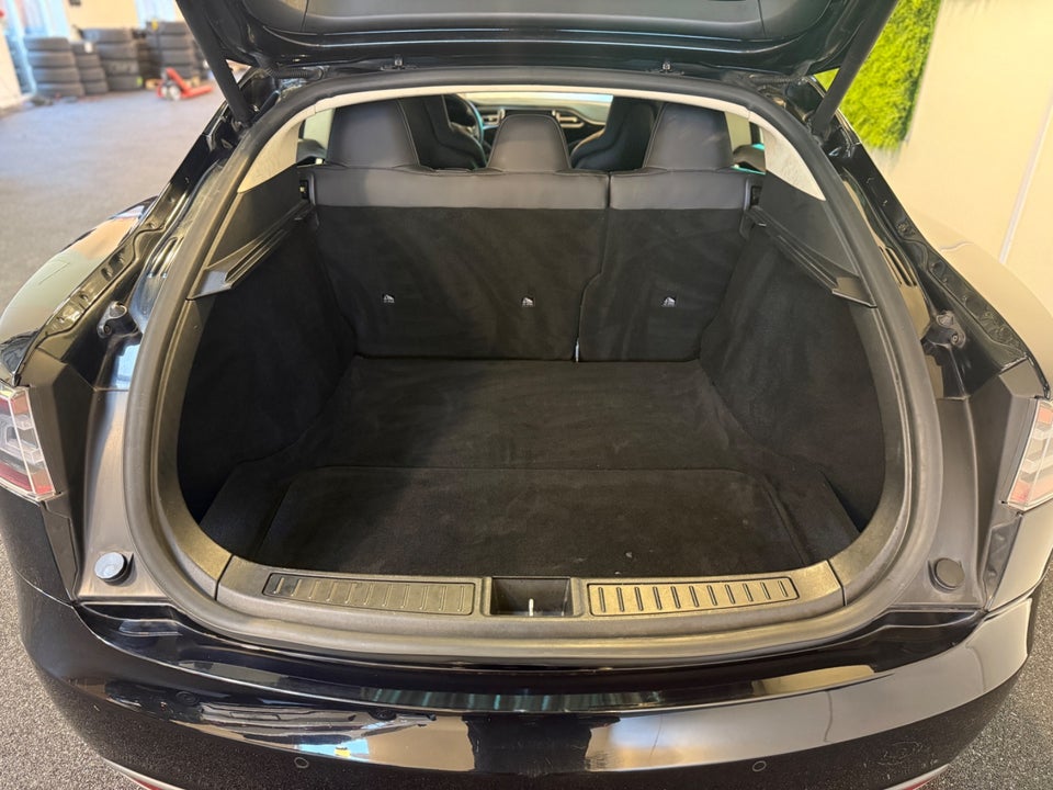 Tesla Model S P85D 5d