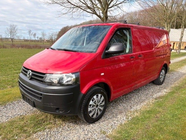 VW Transporter 2,0 TDi 140 Kassevogn lang