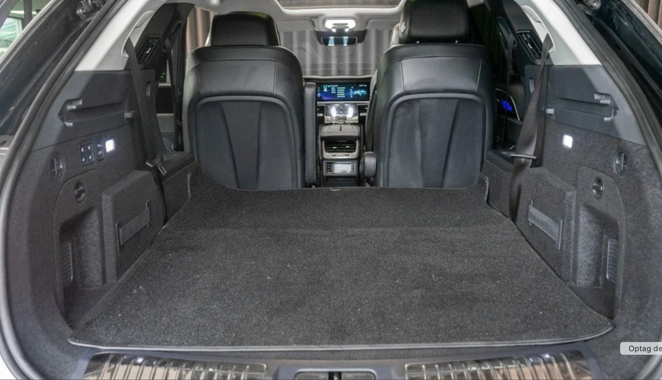 Hongqi E-HS9 99 Exclusive 5d