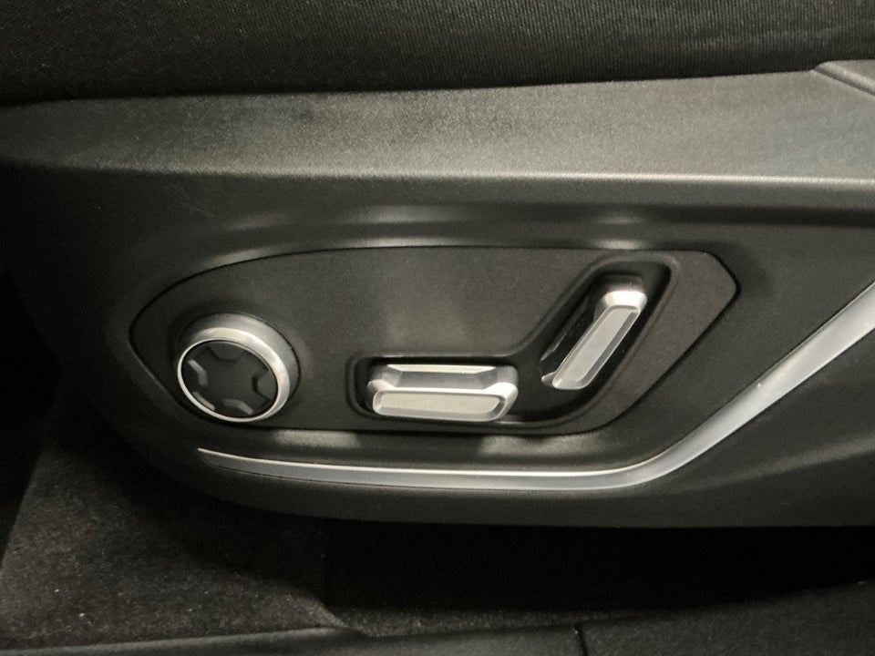 Lynk & Co 01 1,5 PHEV 5d