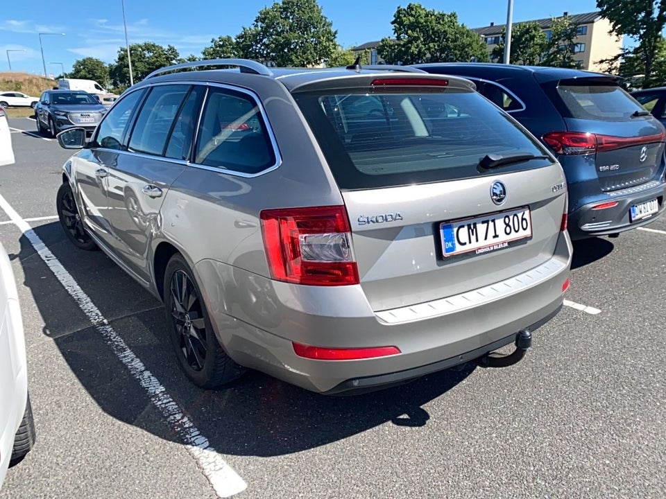 Skoda Octavia 2,0 TDi 150 Style Combi DSG 5d