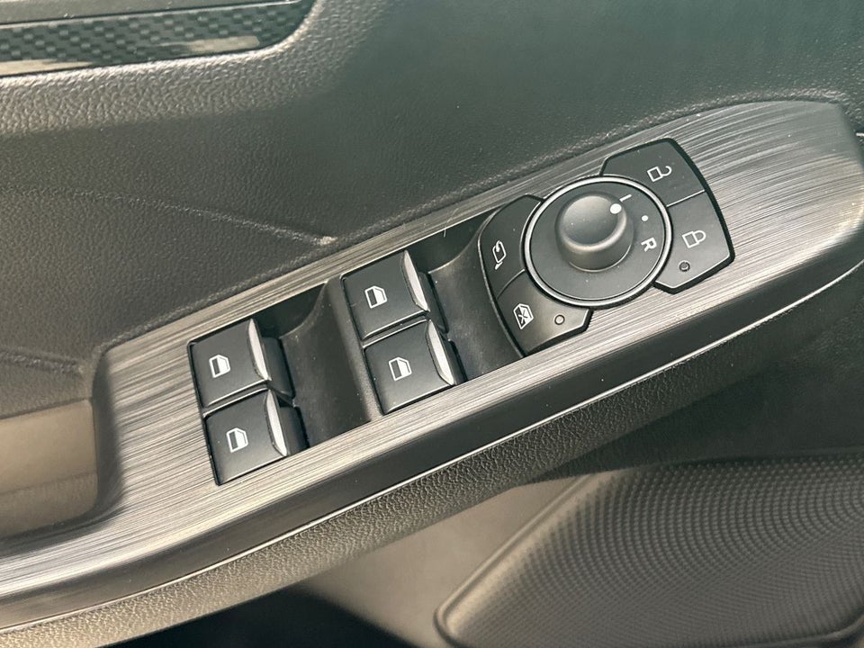 Ford Kuga 2,5 PHEV ST-Line X CVT 5d