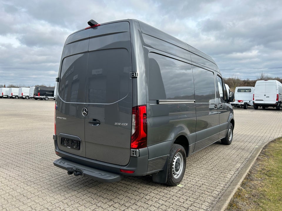 Mercedes Sprinter 319 2,0 CDi A2 Kassevogn aut. RWD