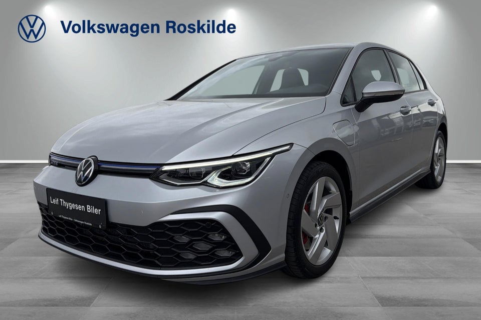 VW Golf VIII 1,4 GTE DSG 5d