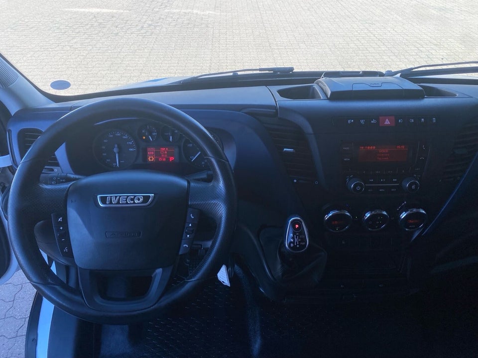 Iveco Daily 2,3 35S16 12m³ Van AG8