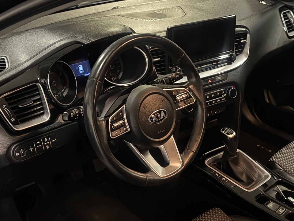 Kia Ceed 1,0 T-GDi Collection 5d