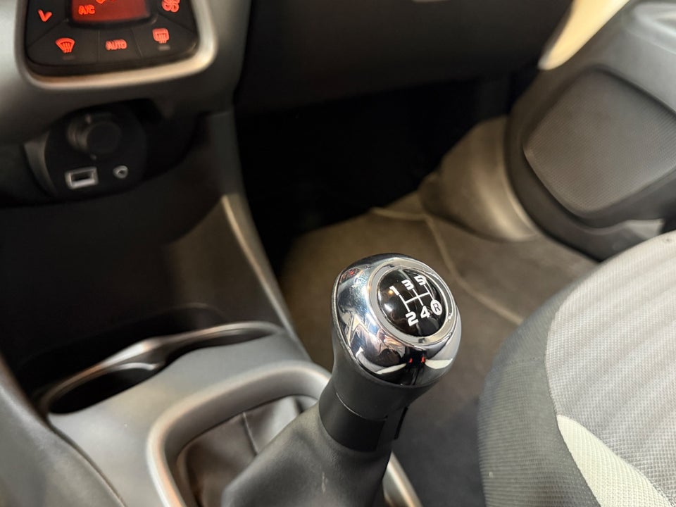 Toyota Aygo 1,0 VVT-i x-sky 5d