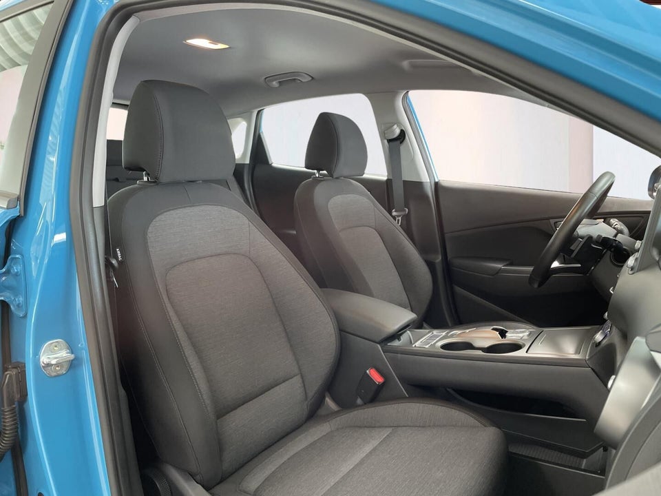 Hyundai Kona 39 EV Essential 5d