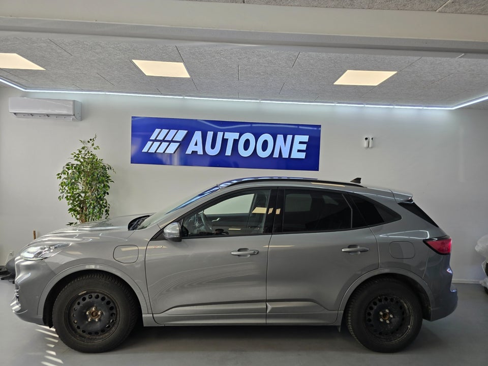 Ford Kuga 2,5 PHEV ST-Line X CVT 5d