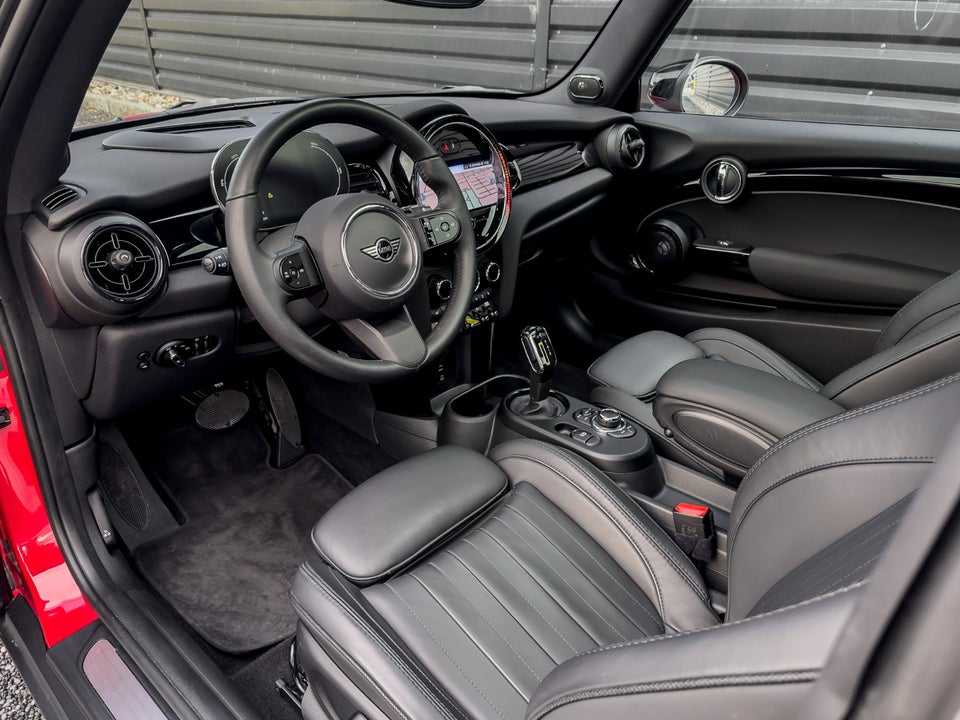 MINI Cooper SE Classic Trim 3d