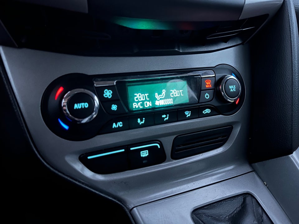 Ford Focus 1,6 Ti-VCT 125 Titanium aut. 5d