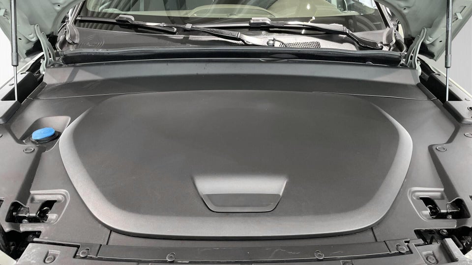 Volvo XC40 ReCharge Extended Range Plus 5d