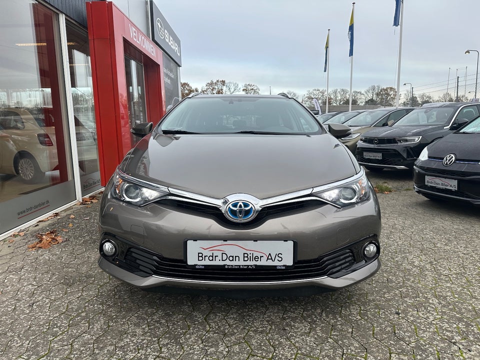 Toyota Auris 1,8 Hybrid H2 Touring Sports CVT 5d