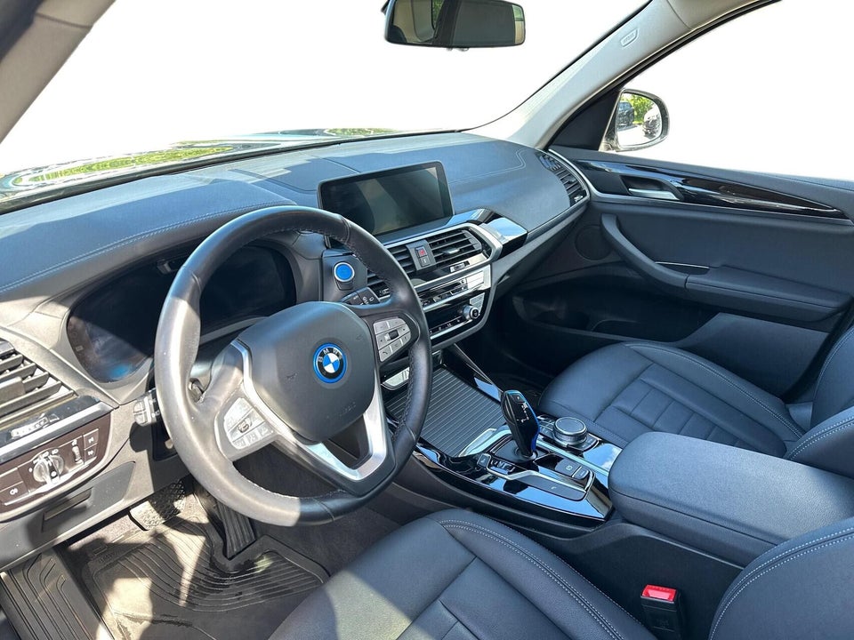 BMW iX3 Charged 5d