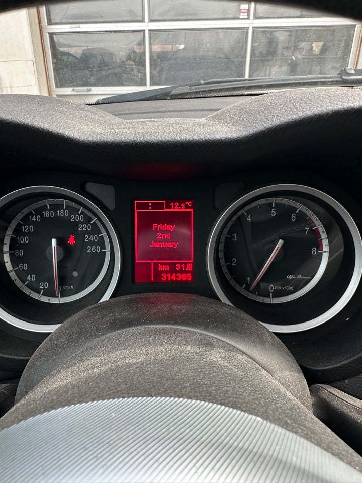 Alfa Romeo 159 2,2 JTS 4d