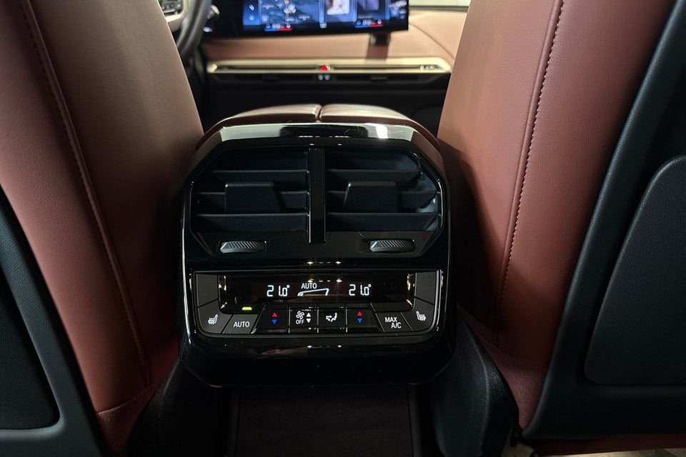 BMW iX xDrive40 Fully Charged 5d