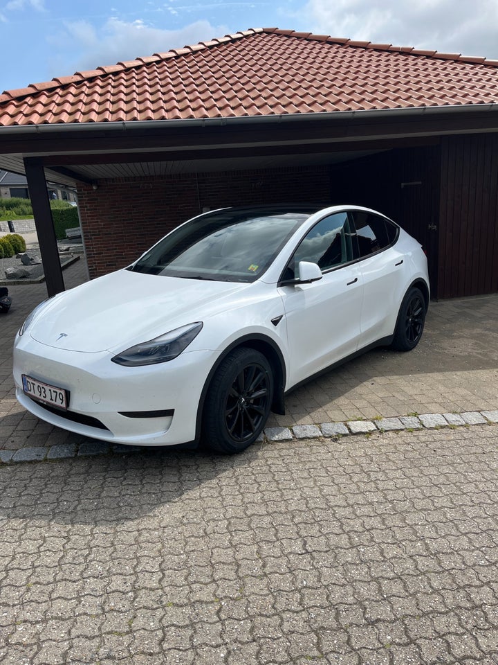 Tesla Model Y RWD 5d